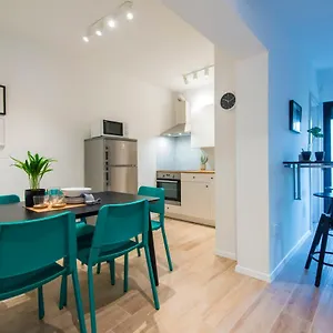 1 2 3 Apartament